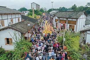 今日对阵热火！詹姆斯、雷迪什参加了训练 拉塞尔未参加